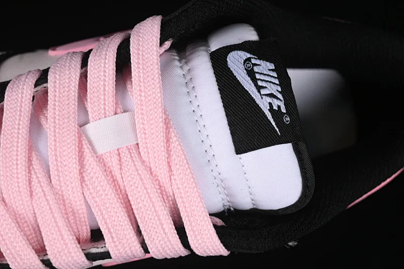 All categories Nk SB Dunk series Nk SB Dunk Low low-top sneakers Nk Dunk Black Pink Steam Puppet Kirino Sakura SB low-top casual sneakers CW1590-100